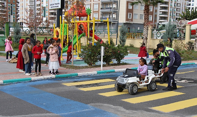 Çocuklar, Haliliye trafik eğitim parkıyla öğreniyor