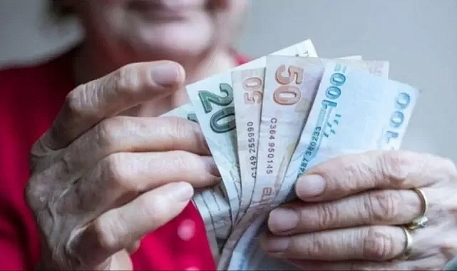 Emeklilere 5 bin TL’lik ödemeler başlıyor