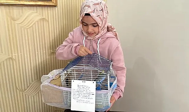 Küçük Hacer'den Gazze için anlamlı bağış