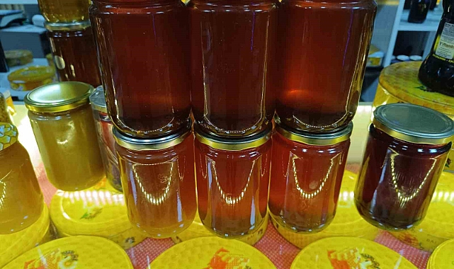 Pervari balı hasadı başladı