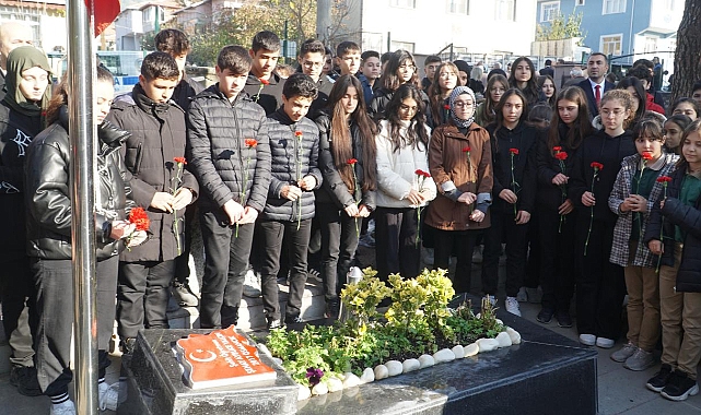 Şehit Aybüke öğretmen, Öğretmenler Günü’nde kabri başında anıldı
