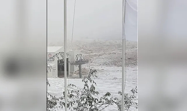 Urfa'ya yılın ilk karı yağdı