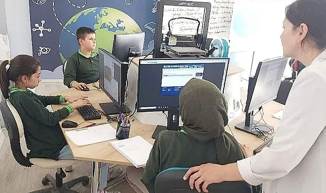 Urfalı öğrenciler NASA uydularından dünyayı izledi