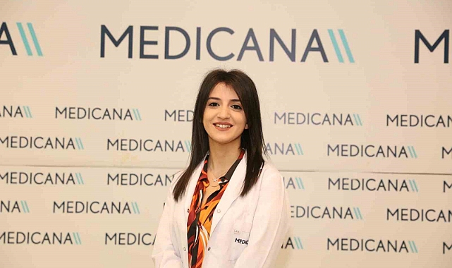 Diyetisyen Merve Sena Nazlı: "Bitki çaylarının fazlası olumsuz etkilere sebep olabilir"
