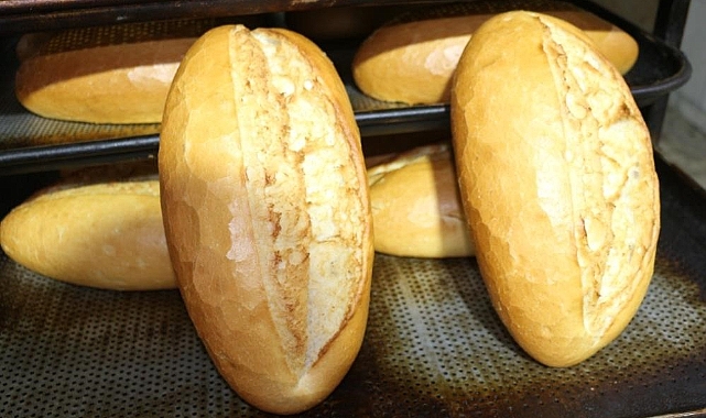 Ekmek zamlandı