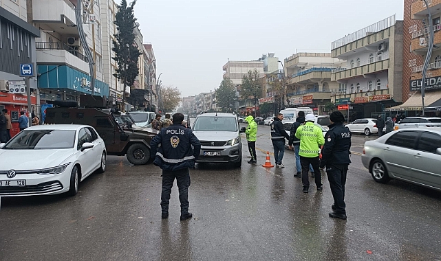 Emniyet şok uygulamalarını sürdürüyor!