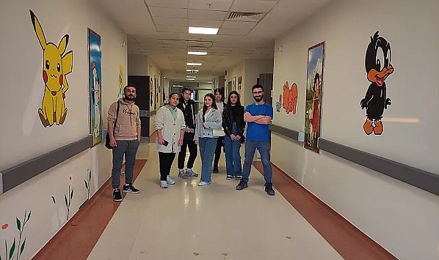 Hastane koridorları gülümsüyor