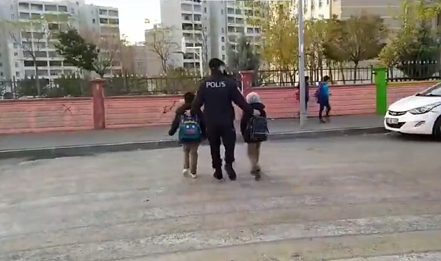 Polisten okul çevrelerine sıkı denetim