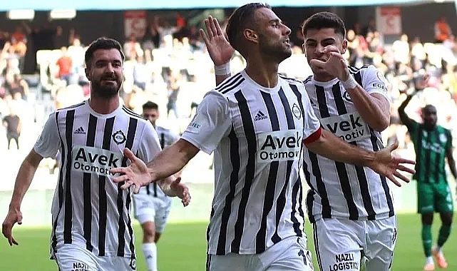 'Şanlı takıma hayırlı olsun'