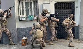 Urfa'da aranan kişilere operasyon