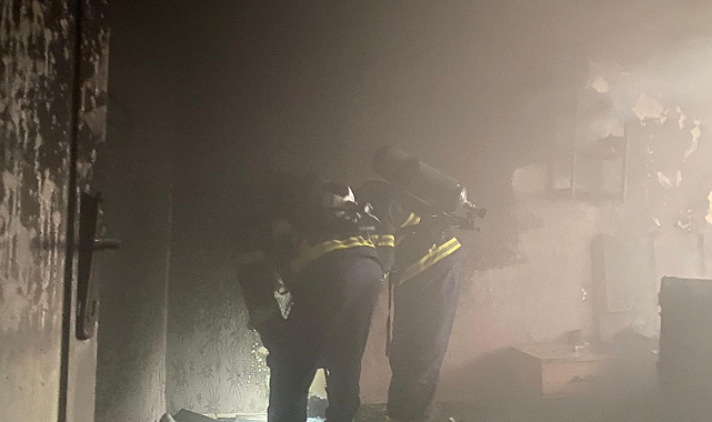 6 katlı binada yangın çıktı: 1 kişi dumandan etkilendi