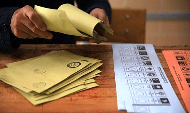 Bir parti yerel seçimlerden çekildi!