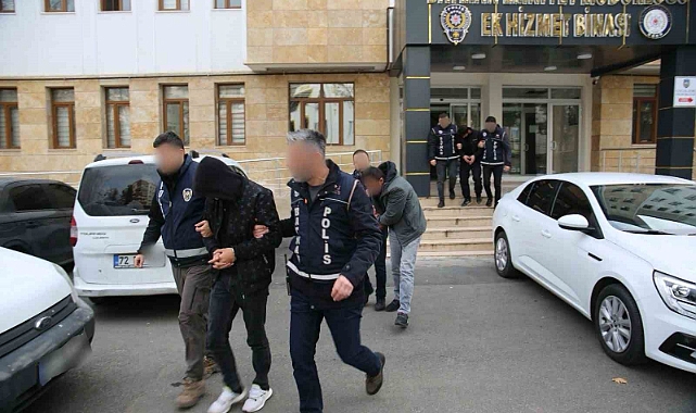 Farklı suçlardan kesinleşmiş hapis cezası bulunan 5 kişi yakalandı
