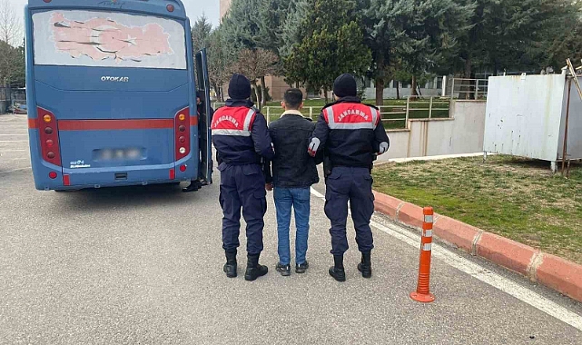 Haklarında kesinleşmiş hapis cezası bulunan 3 kişi yakalandı
