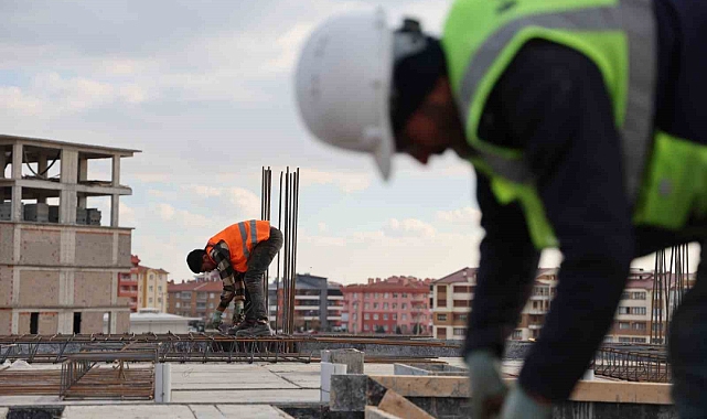 İnşaat sektöründe iş var, işçi yok