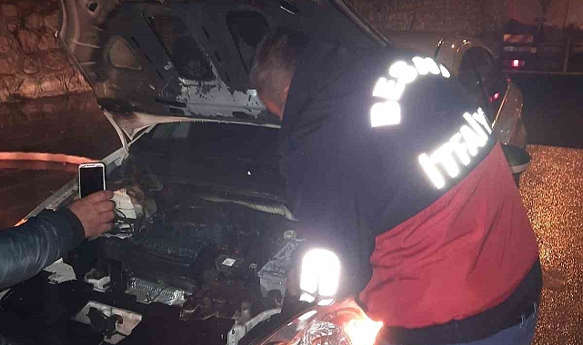 Otomobil alev topunda döndü