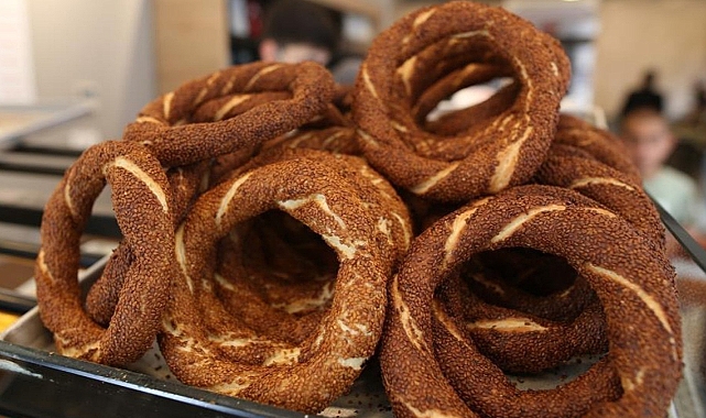 Simit 10 lira oldu