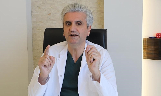 Ünlü estetikçiden ’küçük göğüs’ uyarısı