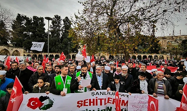 Urfa'da binlerce kişi şehitler ve Filistin için yürüdü