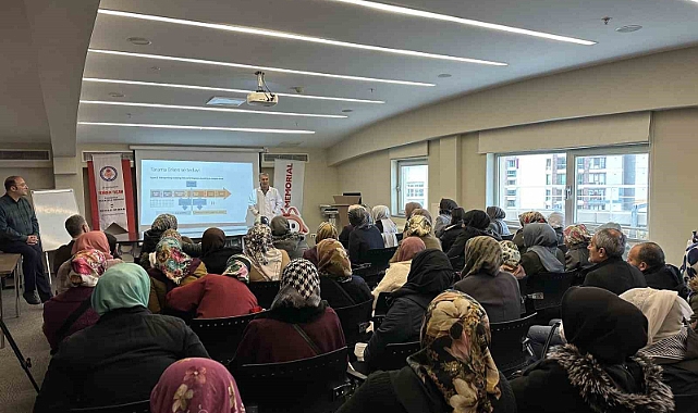 Vatandaşlar kansere karşı bilinçlendiriliyor