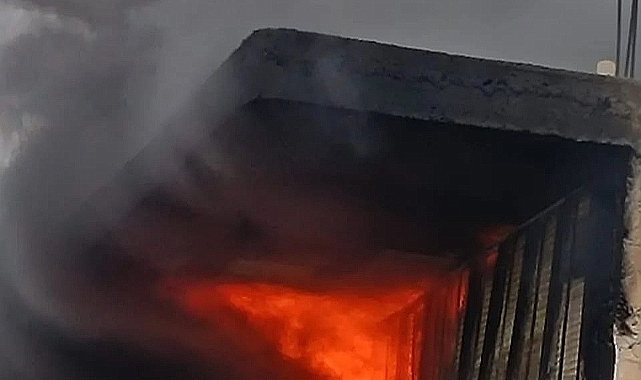 Viranşehir'de iş yerinde yangın çıktı