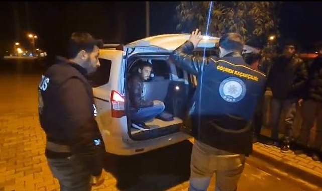 12 düzensiz göçmen yakalandı, organizatör yakalandı