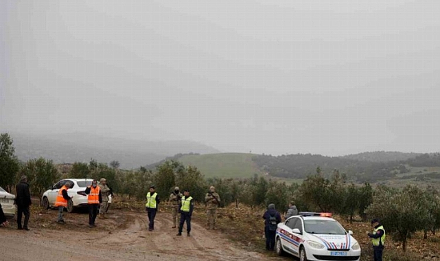 Düşen helikopterin enkazını kaldırma çalışmaları devam ediyor