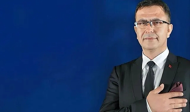 Eski Başkandan flaş açıklama