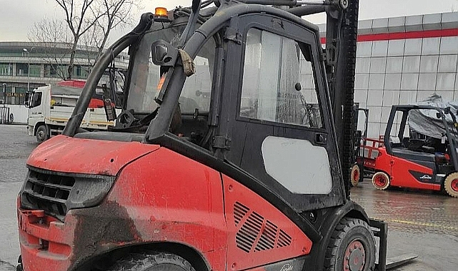 Forklifin altında kalan işçi feci şekilde can verdi