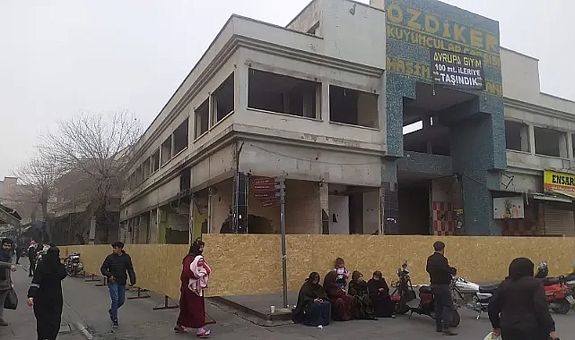 Haşimiye, Özdiker çarşısından kurtuluyor
