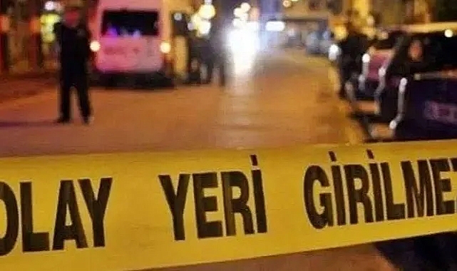 Minibüs ile otomobil çarpıştı: 4 yaralı