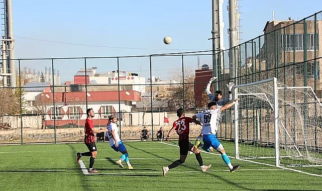 Bir zorlu viraj daha dönüldü