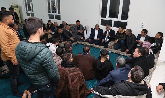 Kuş sahura kadar halka birlikte