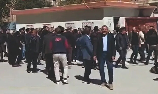 Seçim sırasında  iki kavga birden!  1 yaralı