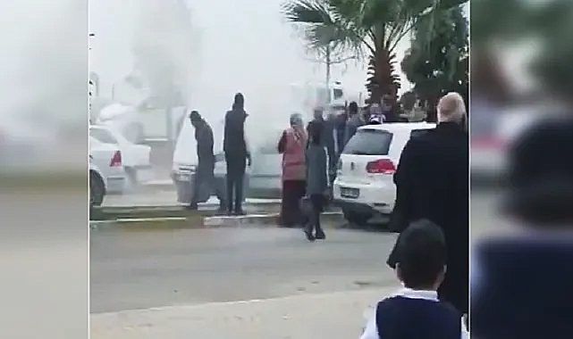 Seyir halindeki otomobil alev alev yandı