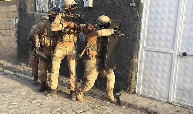 Urfa Emniyeti'nden aranan kişilere operasyon