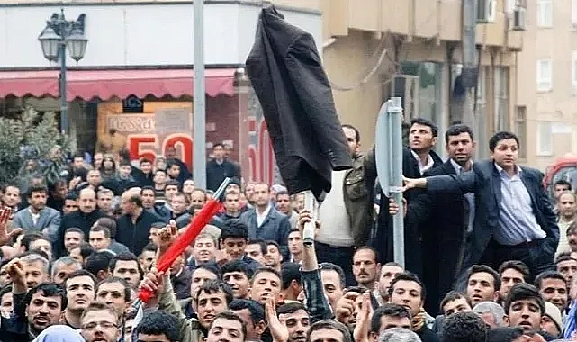Ceket bir kez daha kaybetti