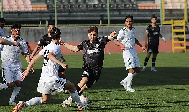 'Yarasalar' 1 puanı son anda kurtardı!