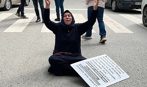 Şenyaşar'lar cadde üzerinde eylem yaptı