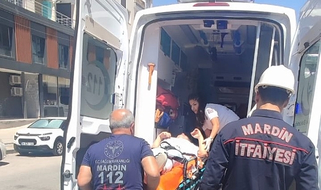 Asansörün düşmesi sonucu 3 kişi yaralandı