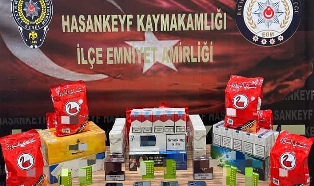 Gümrük kaçağı cep telefonu ve sigara ele geçirildi