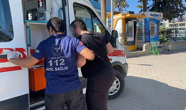 Üst geçitten 2. kez atlamak isteyen genci adliye polisleri yakaladı