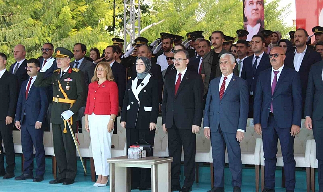 30 Ağustos Zafer Bayramının 102. yılı coşkuyla kutlandı