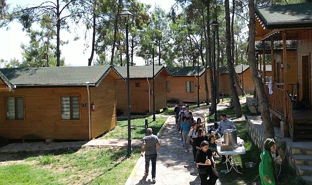 Bu kampa bayıldılar
