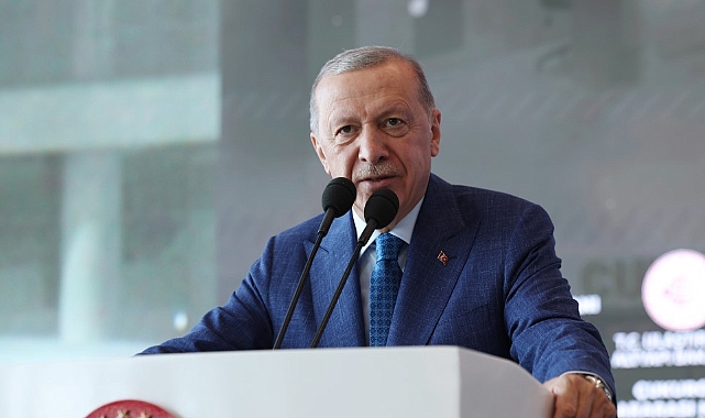 Cumhurbaşkanı Erdoğan: "SGK’ya borç ödemeye, millete hizmet etmeye gelince kasada para yok, Paris’te keyif çatmaya gelince paranın sınırı yok"