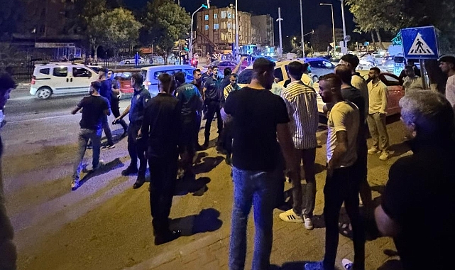 Düğün konvoyunda kavga