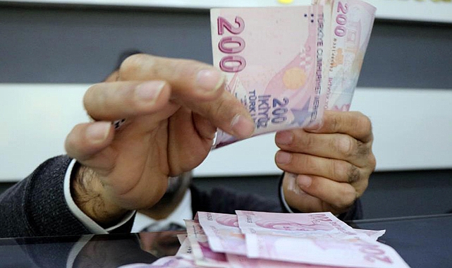 En düşük emekli aylığının fark ödemesi hesaplara yatmaya başladı