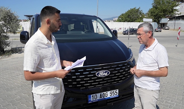 Ford bayinden aldığı sıfır kilometre VIP araç kazalı çıktı