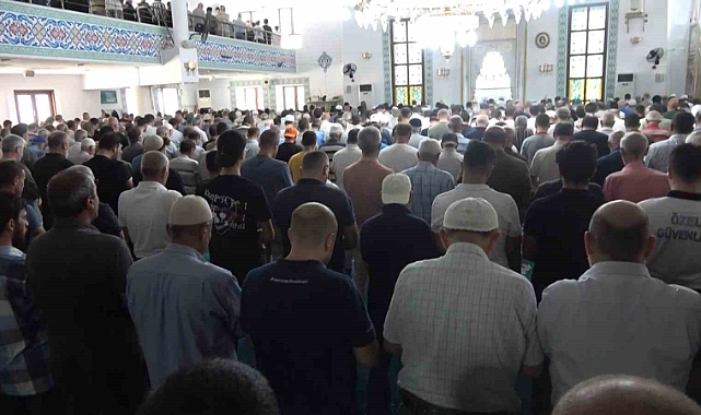 Haniye için gıyabi cenaze namazı kılındı