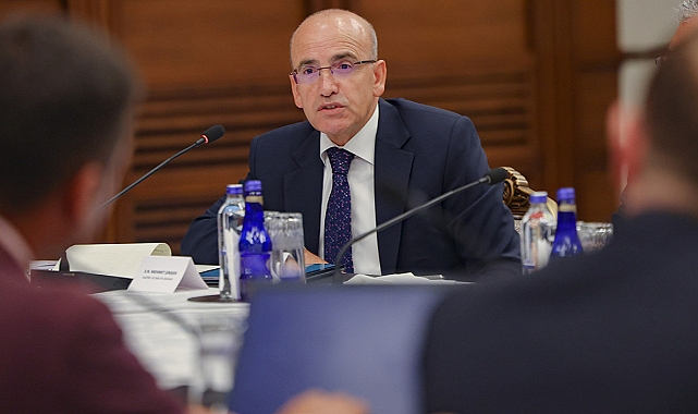 Hazine ve Maliye Bakanı Şimşek: “Kira geliri tespit edilen ve birçok defa hatırlatma yapıldığı halde beyanname vermeyen yaklaşık 700 bin mükellef hakkında cezalı işlem yapılacak”